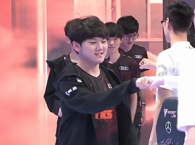 S12小组赛赛程出炉：EDG首场将在10月8日9点对阵T1